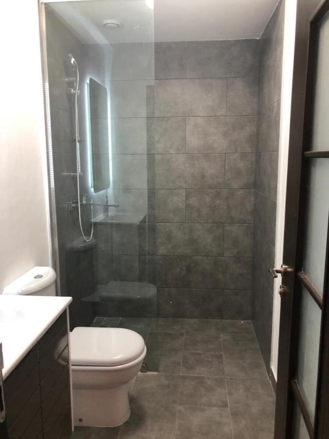 Luxury Labone Edge 2-Bedroom Apartment In Accra - Fivehills Homes 外观 照片