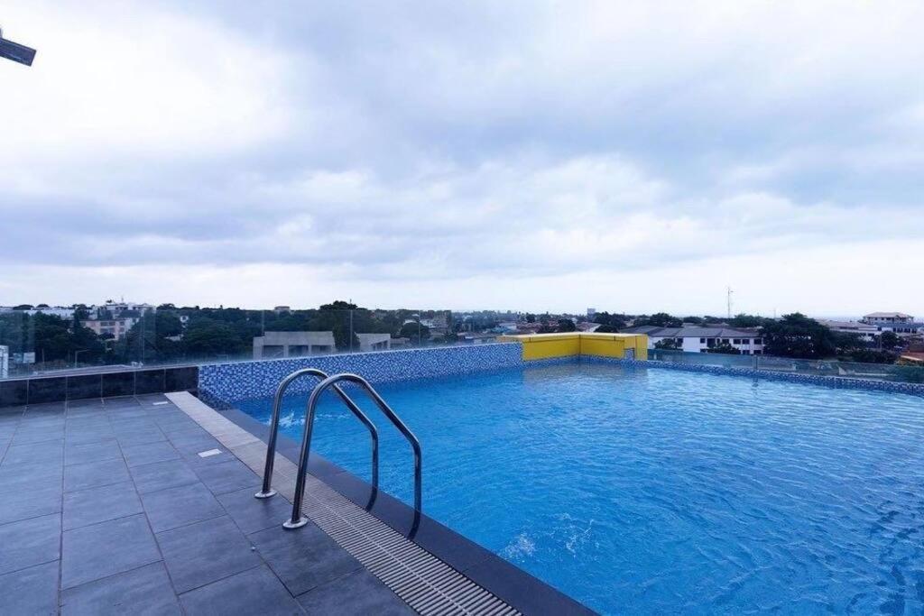 Luxury Labone Edge 2-Bedroom Apartment In Accra - Fivehills Homes 外观 照片
